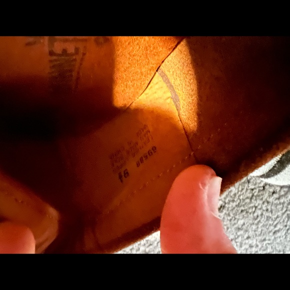 Minnetonka Moccasins - Picture 3 of 4